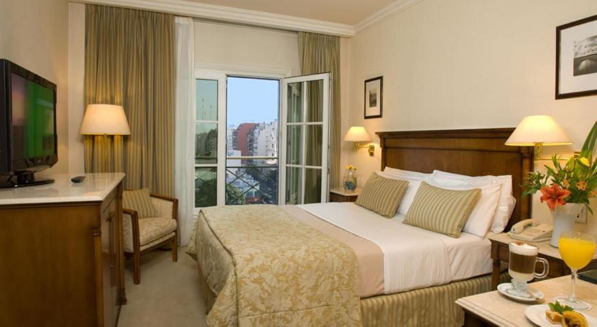 בואנוס איירס Howard Johnson Hotel 9 De Julio Avenue מראה חיצוני תמונה