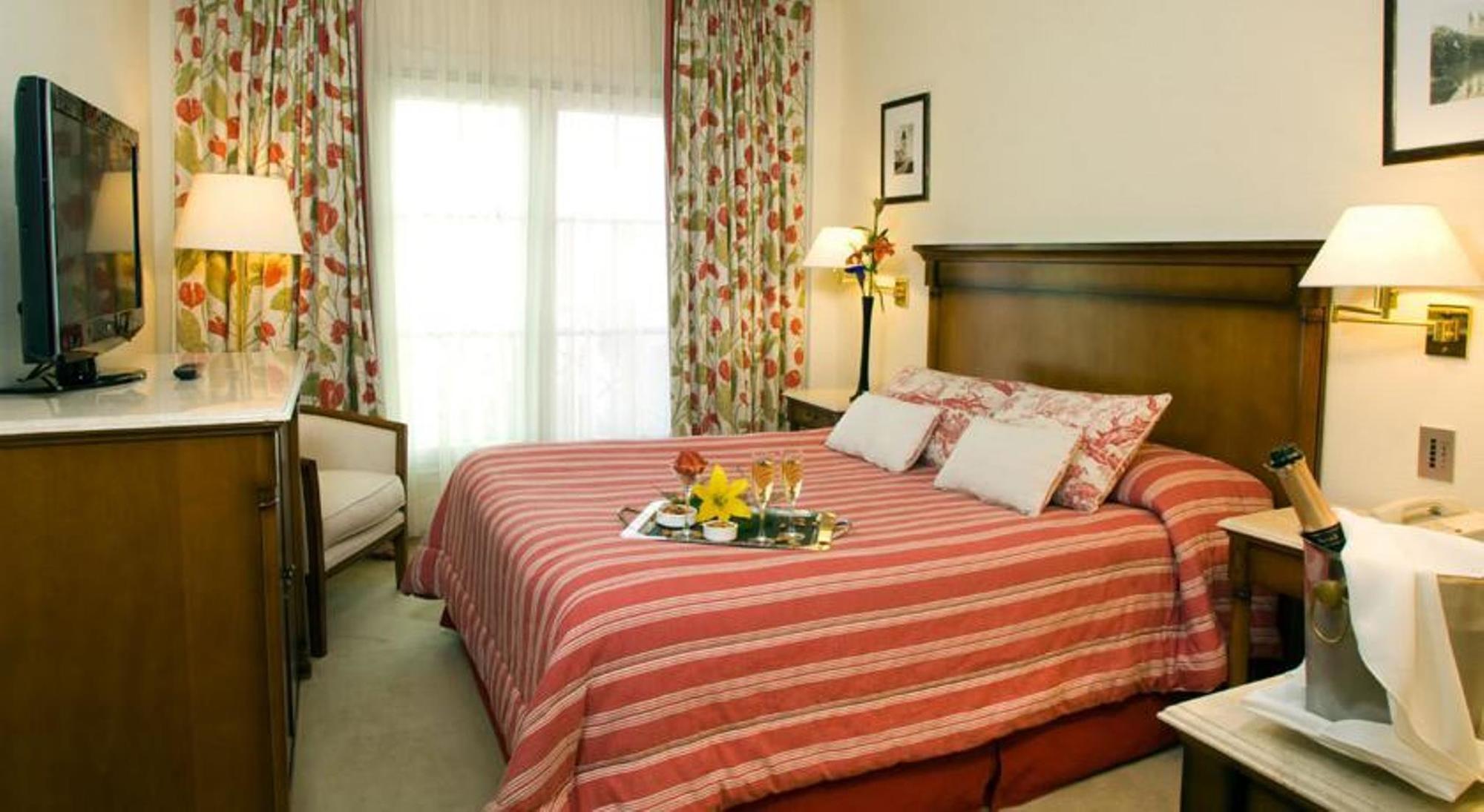 בואנוס איירס Howard Johnson Hotel 9 De Julio Avenue מראה חיצוני תמונה