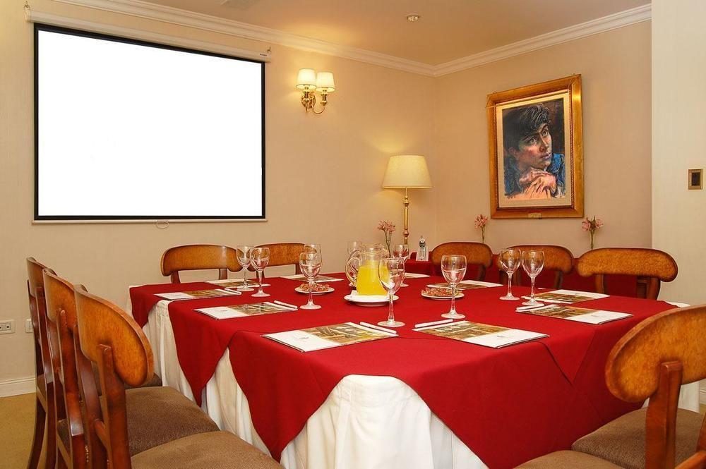 בואנוס איירס Howard Johnson Hotel 9 De Julio Avenue מתקנים תמונה